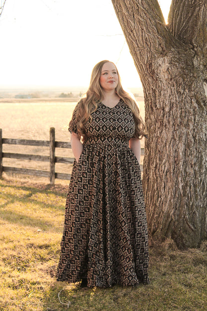 Obsidian Opulence ~ Hearthside Maxi