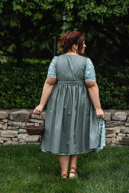 Olivewood ~ Pinafore Apron