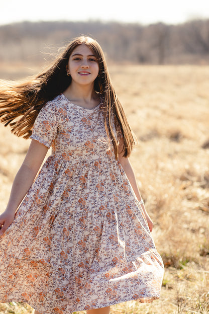 Honeythorne ~ Mini
Sweetheart Dress