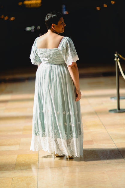 Esmerée ~ Lorehaven Gown