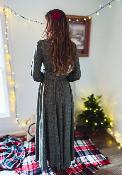 Mistletoe Moments ~ Laureate Dress