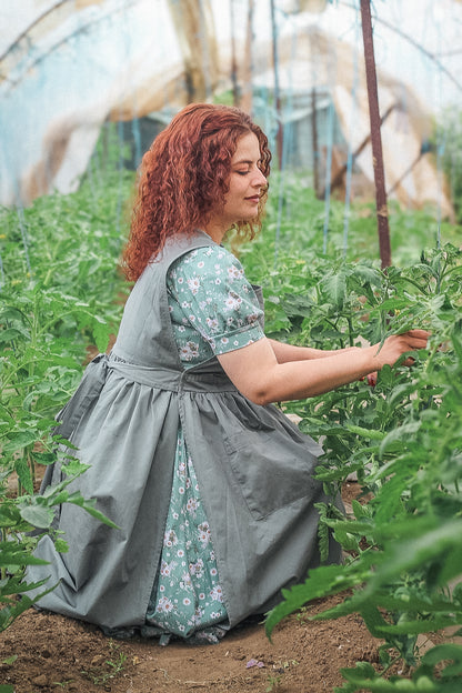 Olivewood ~ Pinafore Apron