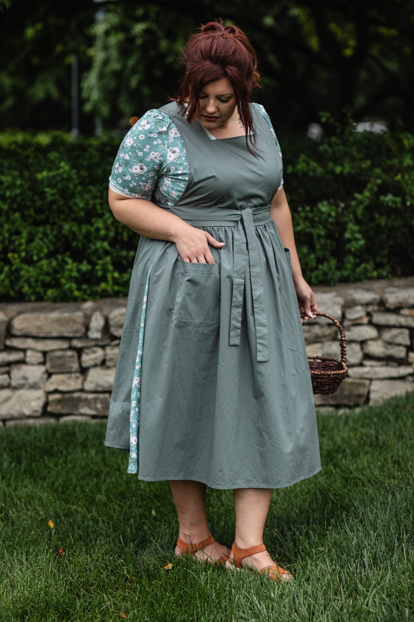 Olivewood ~ Pinafore Apron