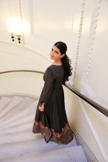 Noirette ~ Meadowcourt Dress