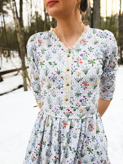 Heirloom Conservatory ~ Anwen Dress