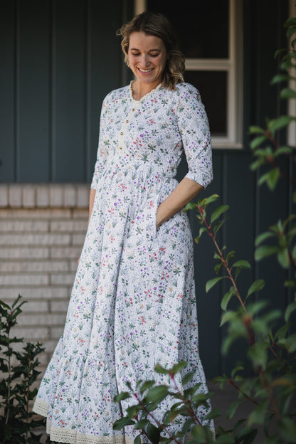 Heirloom Conservatory ~ Anwen Dress