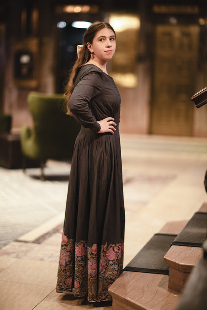 Noirette ~ Meadowcourt Dress