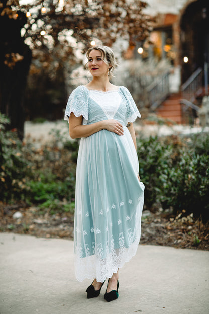 Esmerée ~ Lorehaven Gown
