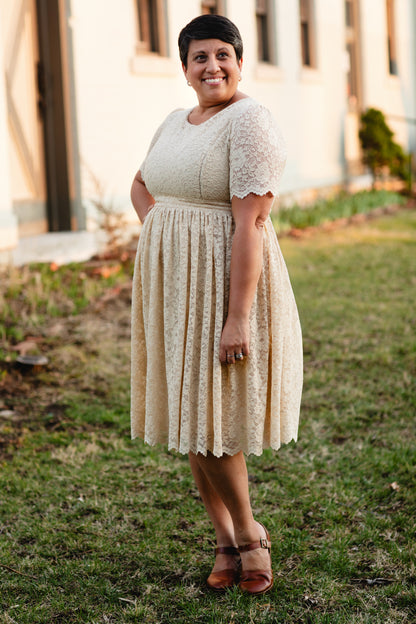 Alabaster ~ Everine Dress