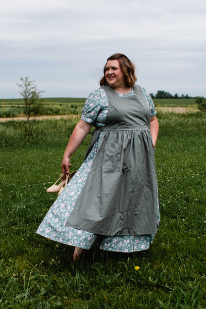 Olivewood ~ Pinafore Apron