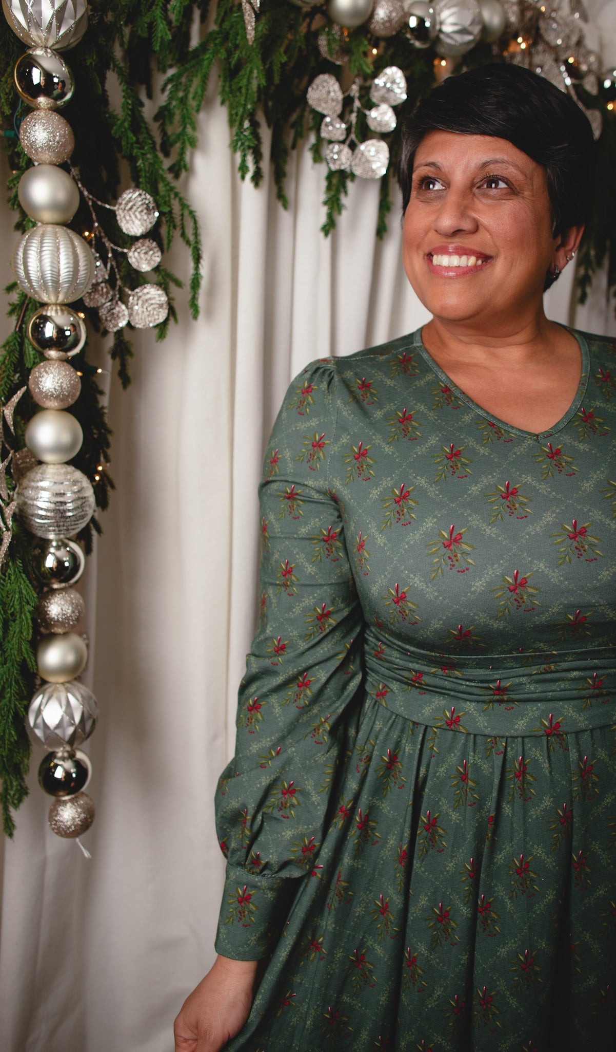 Mistletoe Moments ~ Laureate Dress
