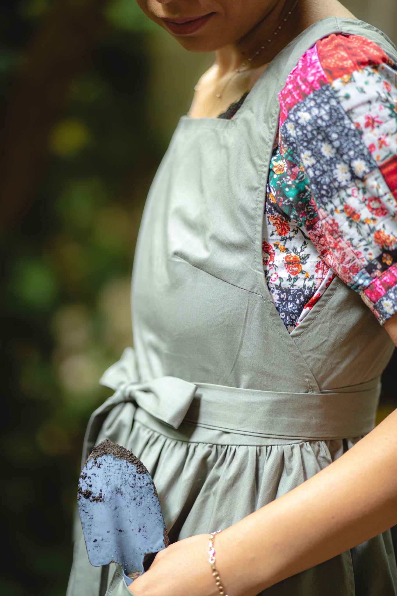 Olivewood ~ Pinafore Apron
