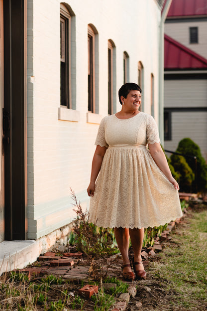 Alabaster ~ Everine Dress