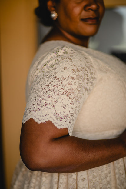 Alabaster ~ Everine Dress
