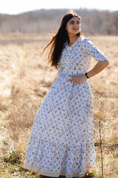 Heirloom Conservatory ~ Anwen Dress