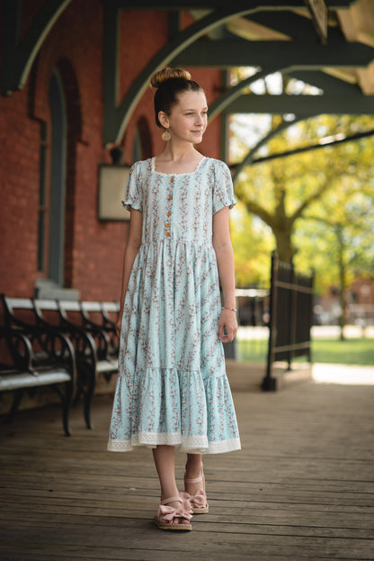 Arborwyn ~ Mini Keepsake Midi
