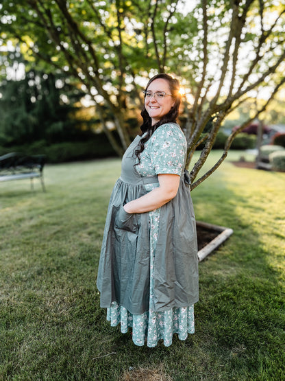 Olivewood ~ Pinafore Apron