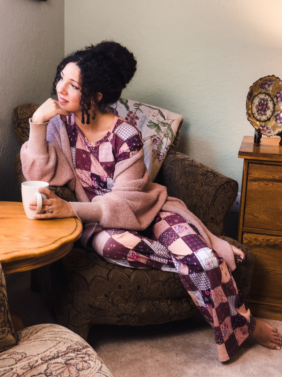 Remnant Rose ~ Restwell Lounge Set