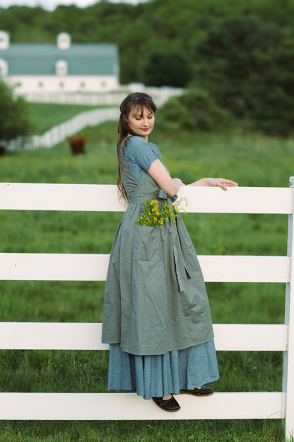 Olivewood ~ Pinafore Apron
