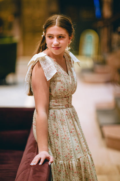 Bloomveil ~ Amorette Gown