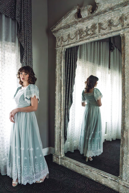 Esmerée ~ Lorehaven Gown