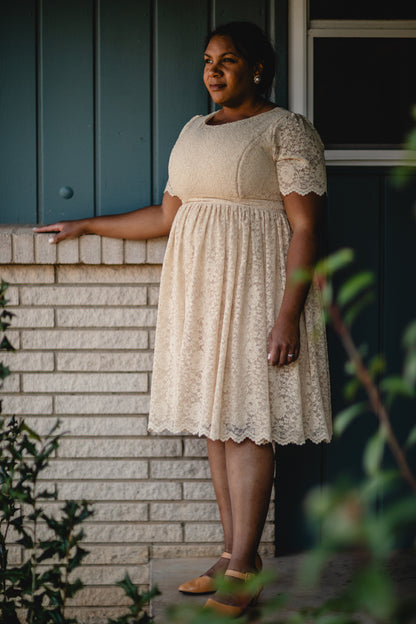 Alabaster ~ Everine Dress