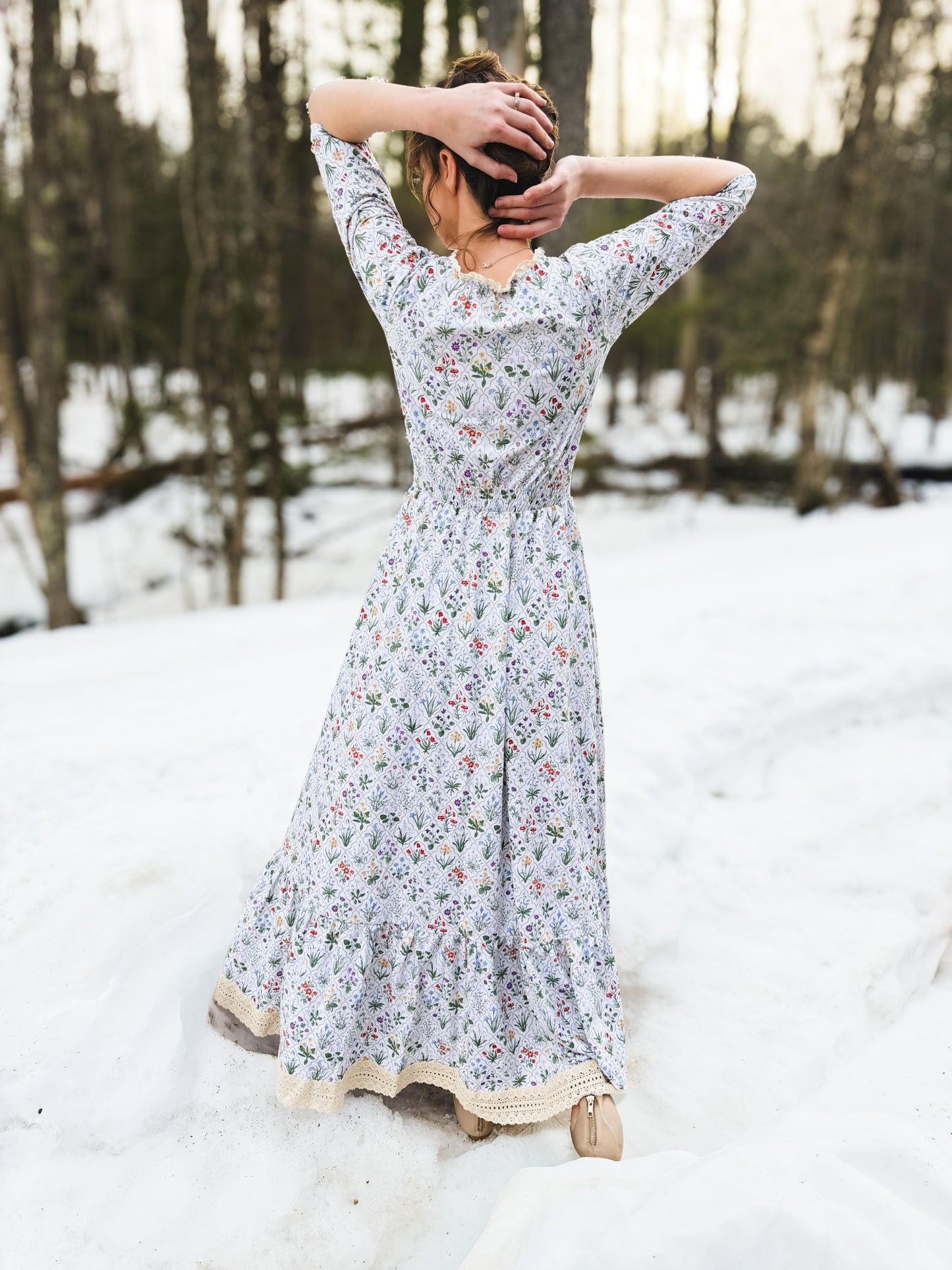 Heirloom Conservatory ~ Anwen Dress