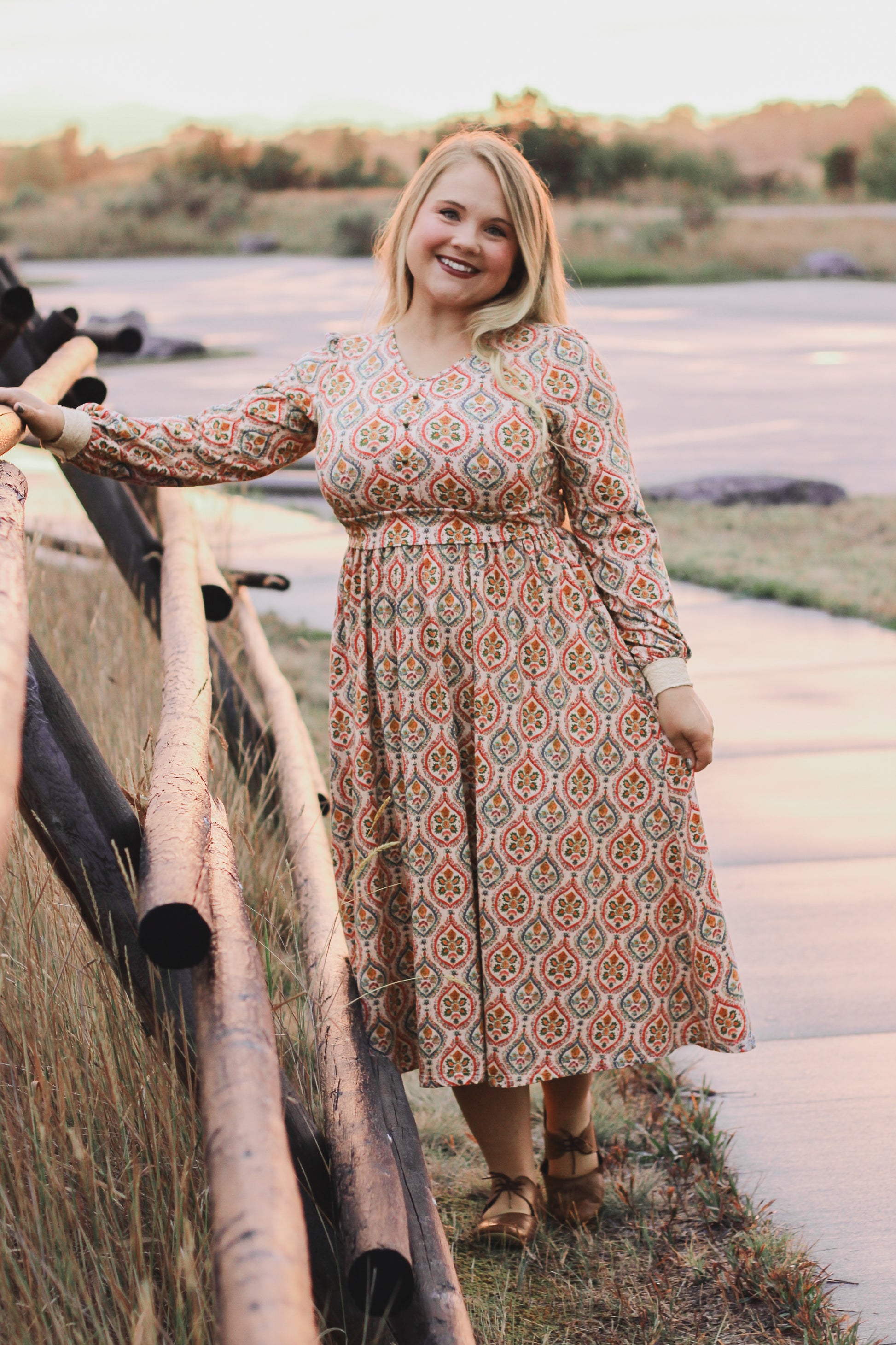 Sojourn ~ Rowena Midi Nursing / L / 98% Cotton 2% Spandex Sojourn ~ Rowena Midi Nursing / L / 98% Cotton 2% Spandex