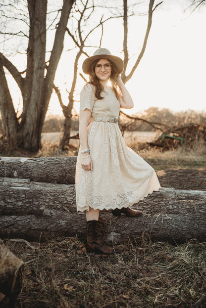 Alabaster ~ Everine Dress