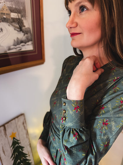 Mistletoe Moments ~ Laureate Dress