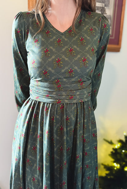 Mistletoe Moments ~ Laureate Dress