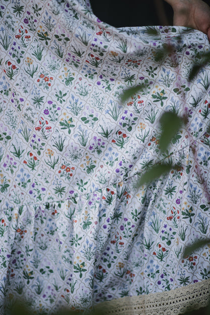 Heirloom Conservatory ~ Anwen Dress