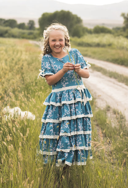 Everwold ~ Mini Castlekeep Gown
