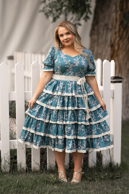 Everwold ~ Castlekeep Gown