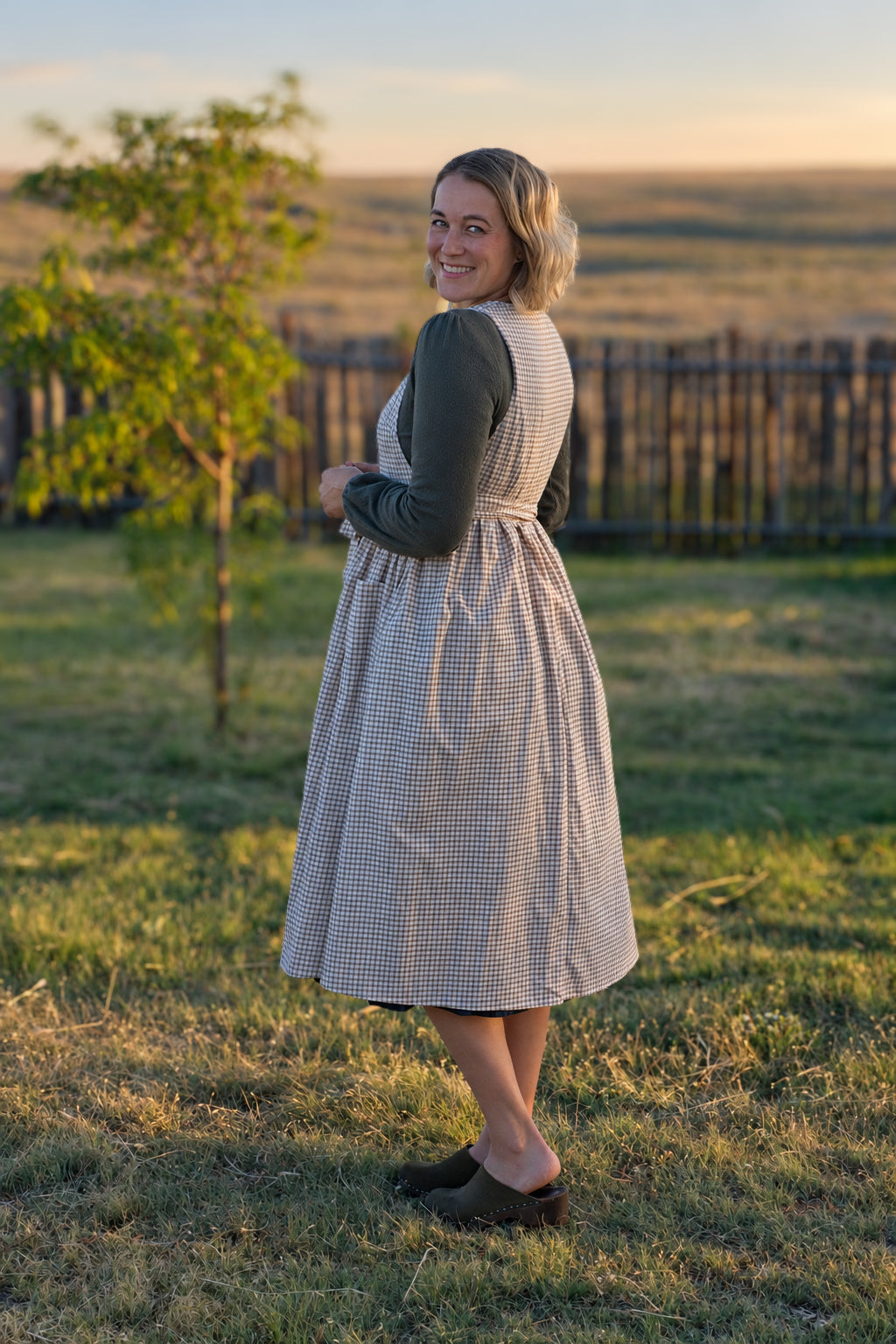 Nutmeg Gingham ~ Pinafore Apron