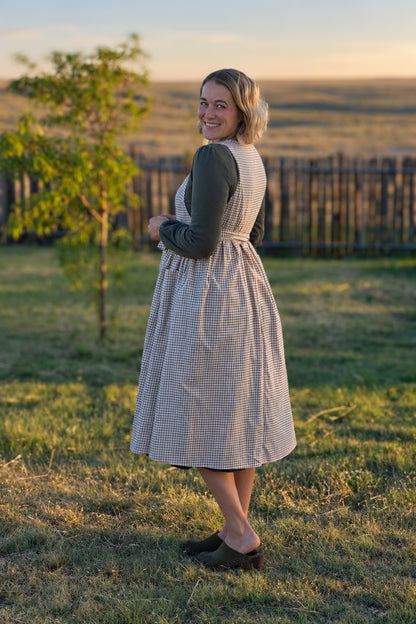 Nutmeg Gingham ~ Pinafore Apron