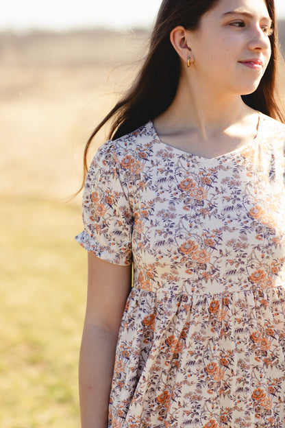 Honeythorne ~ Mini
Sweetheart Dress