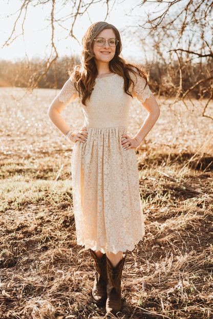 Alabaster ~ Everine Dress