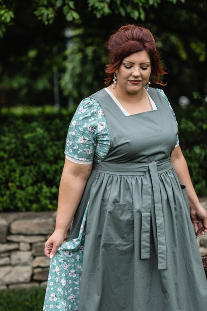 Olivewood ~ Pinafore Apron