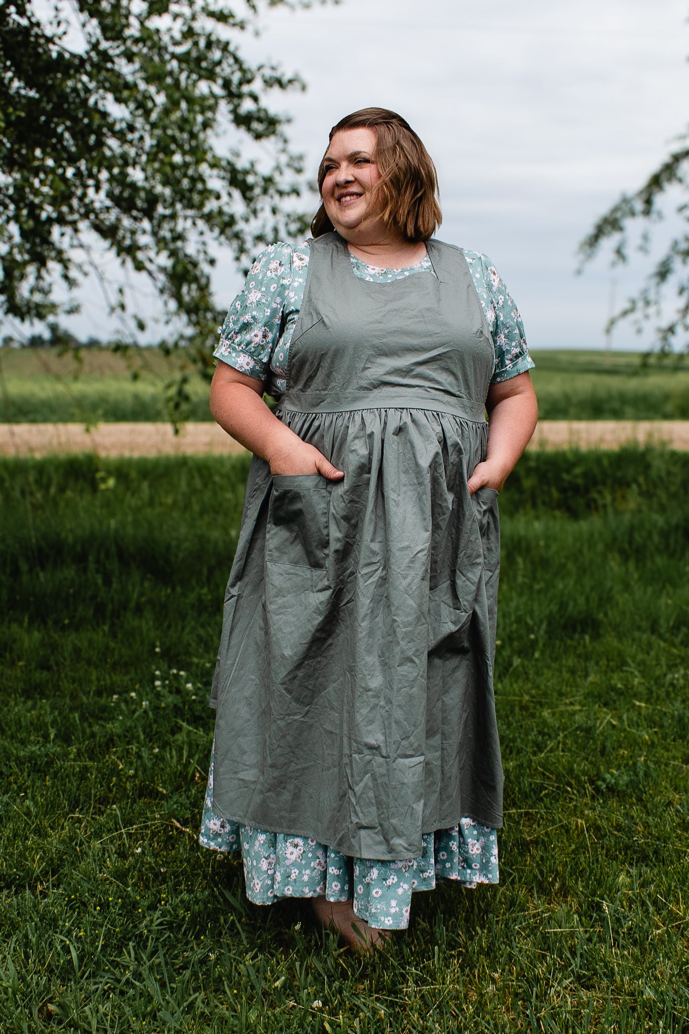 Olivewood ~ Pinafore Apron