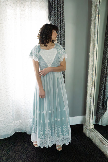 Esmerée ~ Lorehaven Gown