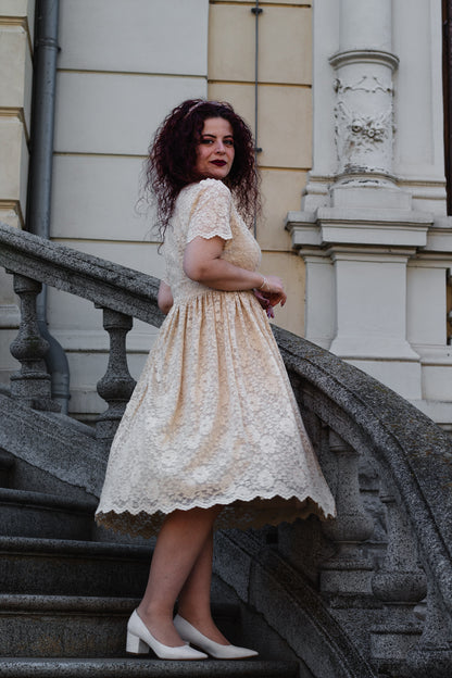 Alabaster ~ Everine Dress