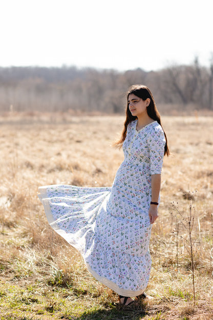 Heirloom Conservatory ~ Anwen Dress