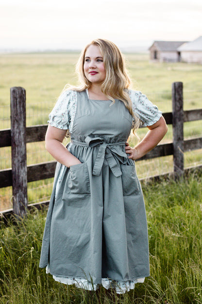 Olivewood ~ Pinafore Apron