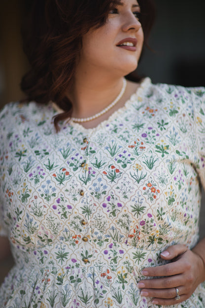 Heirloom Conservatory ~ Keepsake Midi