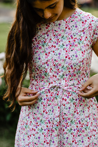 Painted Posies ~ Simplicity Dress