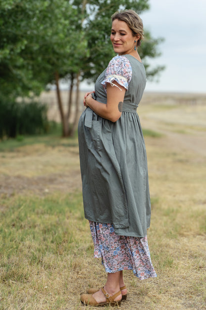 Olivewood ~ Pinafore Apron