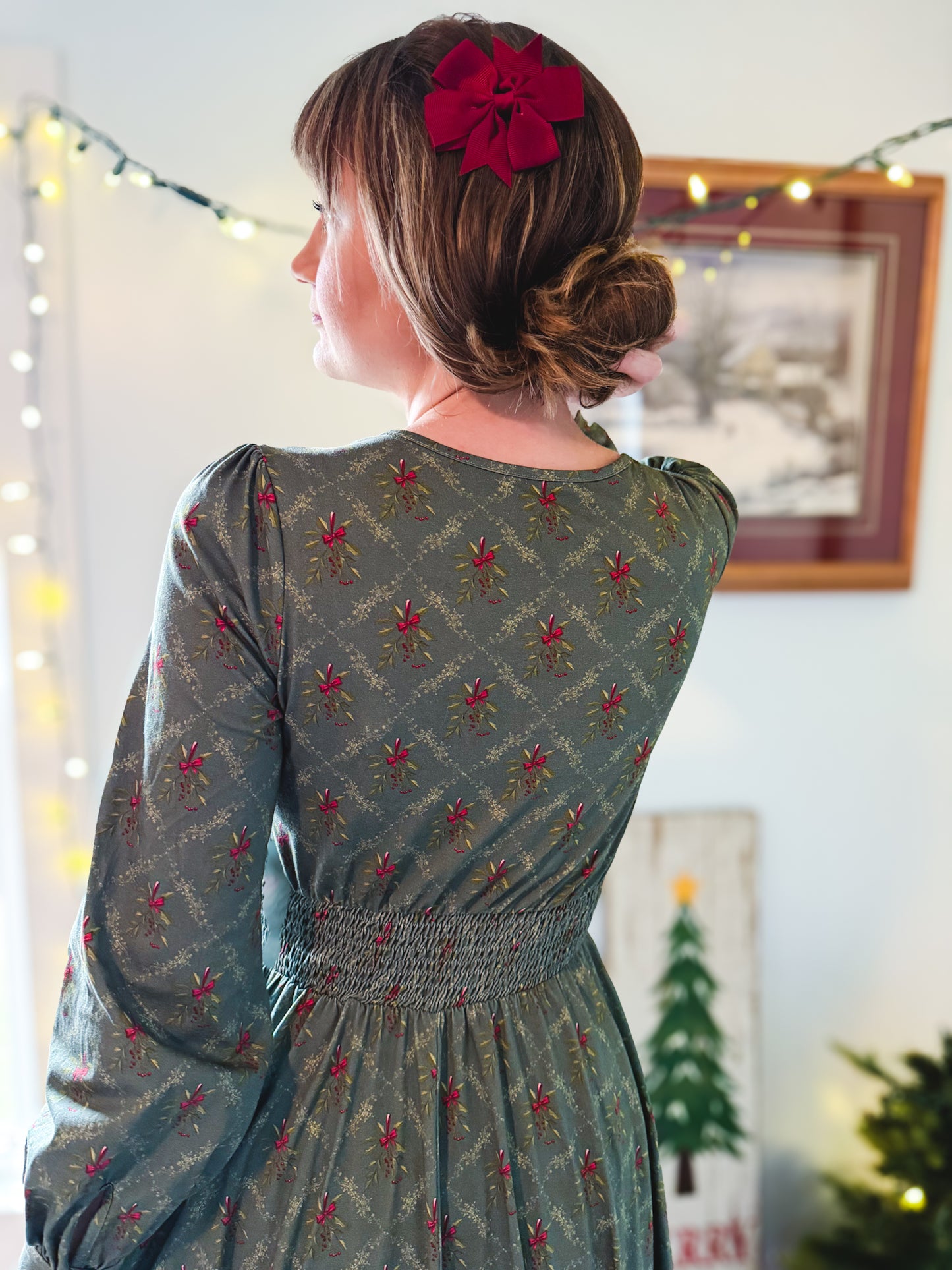 Mistletoe Moments ~ Laureate Dress
