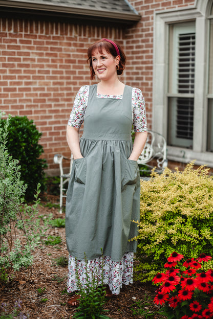 Olivewood ~ Pinafore Apron
