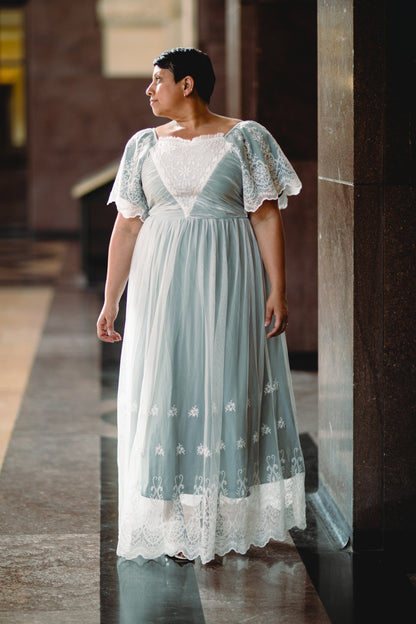 Esmerée ~ Lorehaven Gown